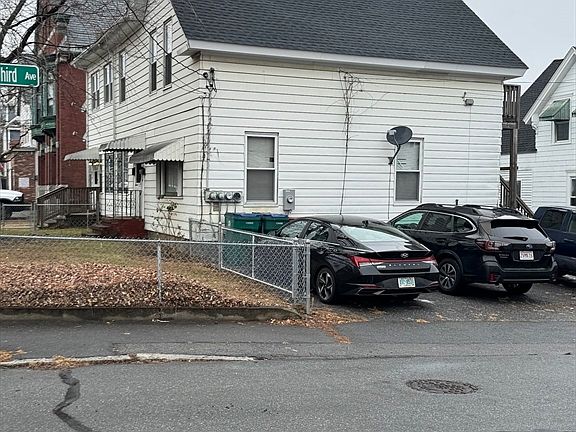 2nd image of 89 Mammoth Rd