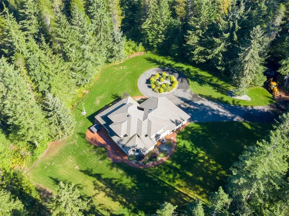 5165 Duncan Bay Rd, Campbell River, BC V9H 1N6