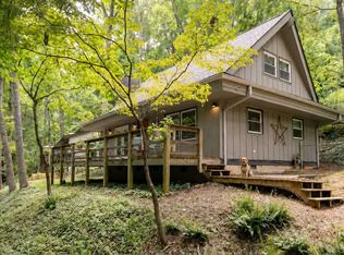 16 Riverbend Dr, Asheville, NC 28805
