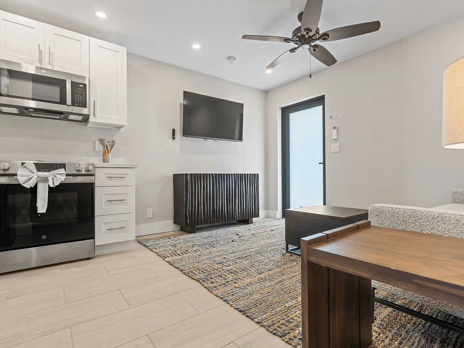 1 bed, $2,850 — Photo 4