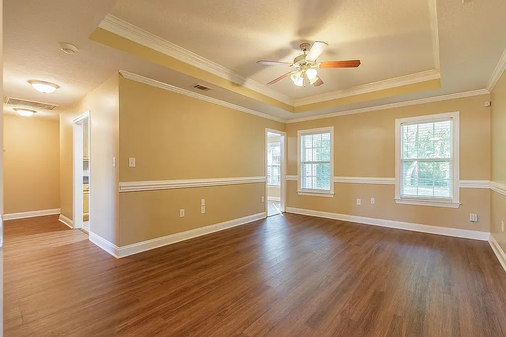 4 bed, 1657 sqft, $2,150 — Photo 3