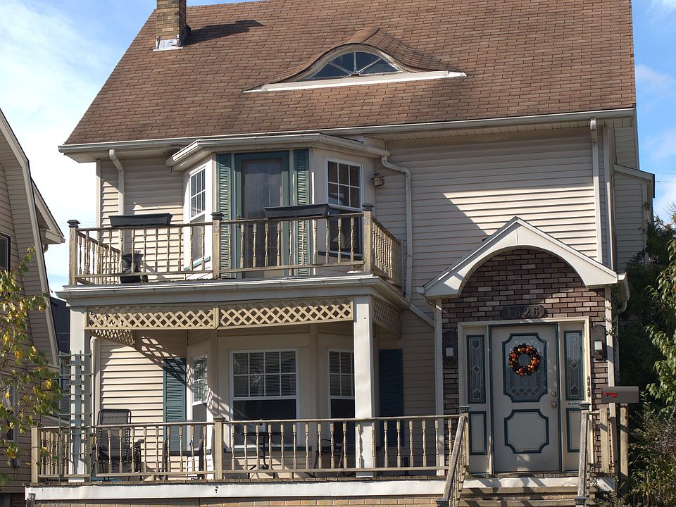 1st image of 1626 Parkwood Rd Unit 2