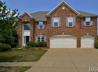 2137 Wildwood Meadows Ct, Chesterfield, MO 63005
