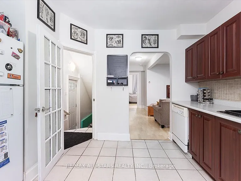 387 Ontario St #MAIN FLOOR — Photo 8
