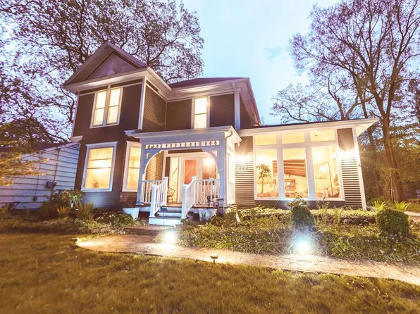 323 West Geneva STREET, Williams Bay, WI 53191