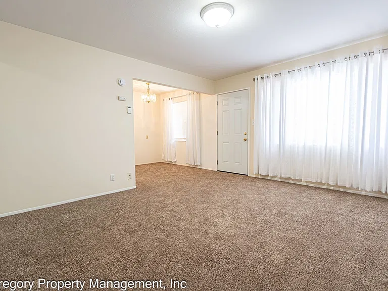 512 Santa Clara — Photo 9