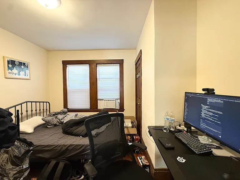 146 Webster Ave #1 — Photo 4
