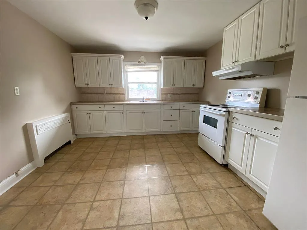 1 bed, $1,300 — Photo 4