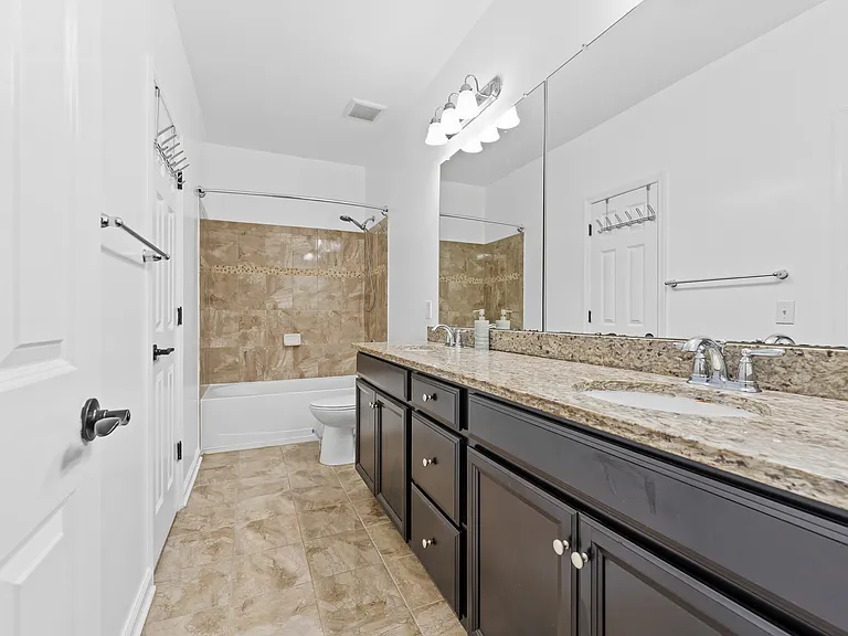147 Wesmont Dr — Photo 20