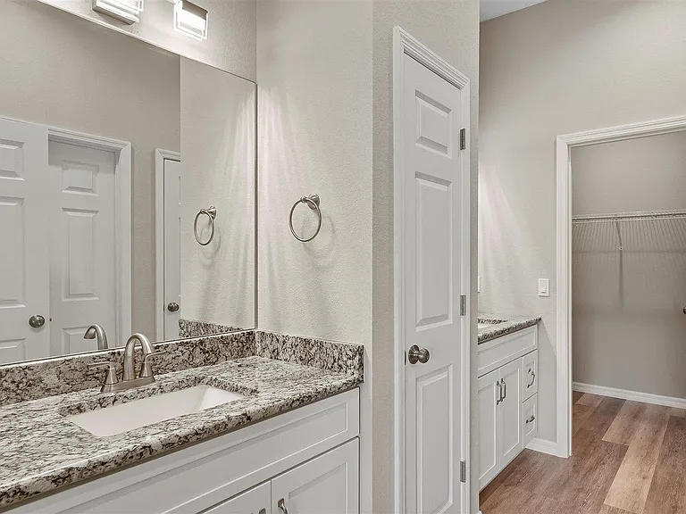 224 Cessna Way NW — Photo 6