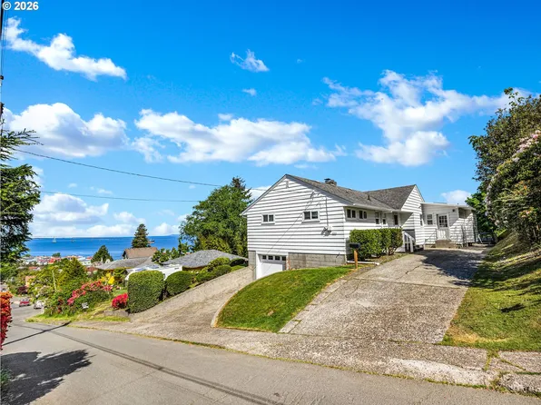 3522 Grand Ave, Astoria, OR 97103