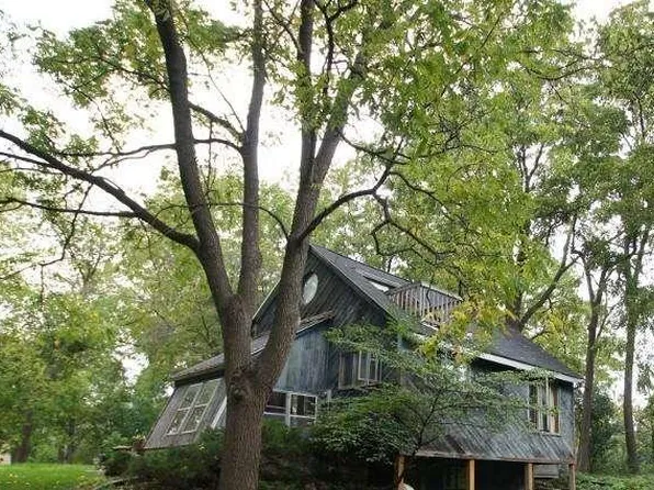 216 Merton Ave, Hartland, WI 53029