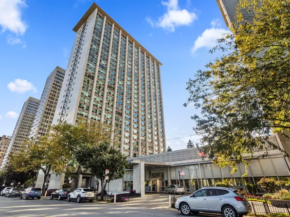3600 N Lake Shore Dr APT 624, Chicago, IL 60613