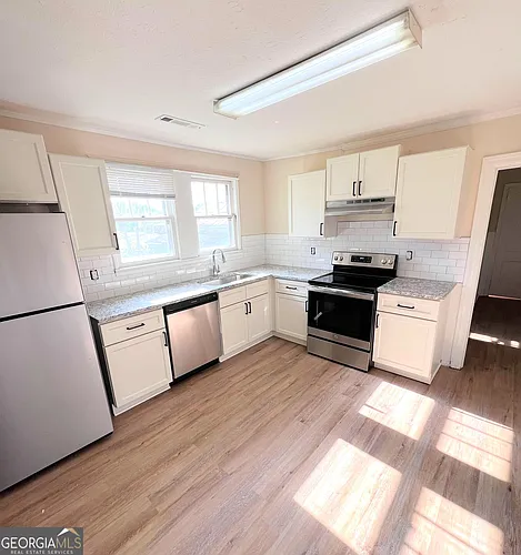 115 Elm St Photo 1