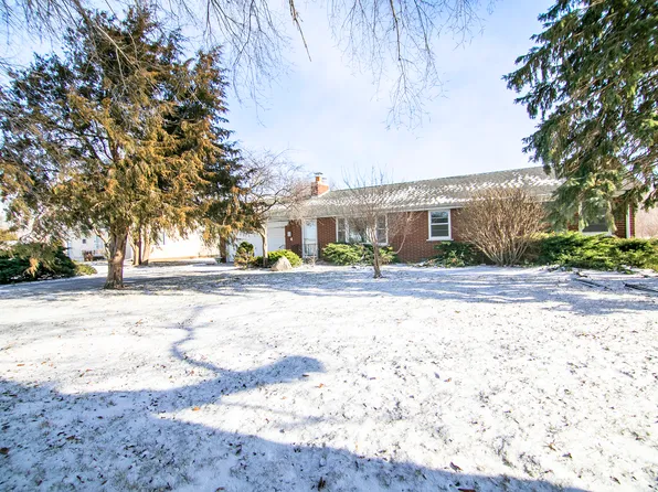 85 N 2750w Rd, Kankakee, IL 60901