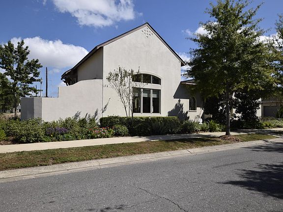 3rd image of 124 Woodsboro Dr