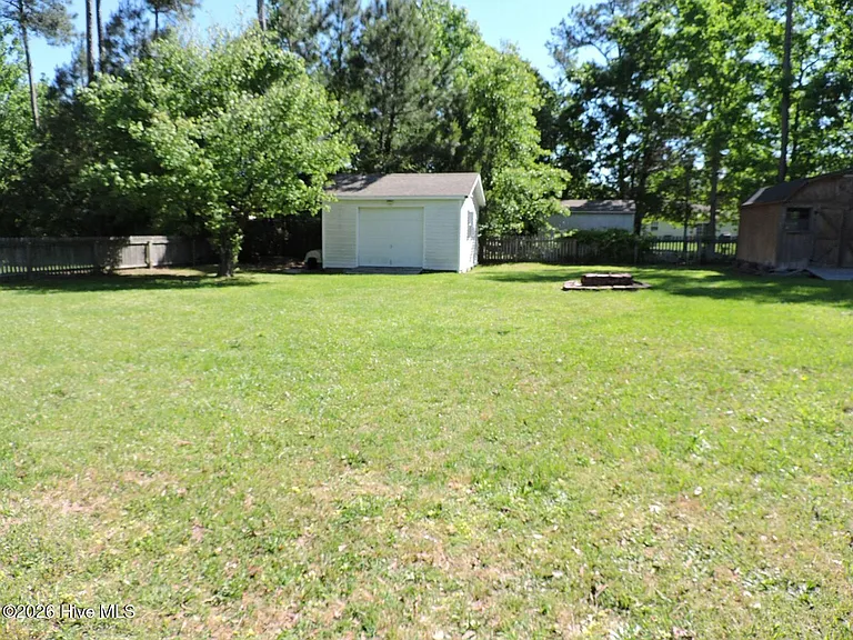 403 Jacqueline Dr — Photo 24