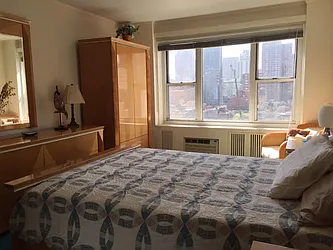 Sold by Bryan L Rozencwaig, LREB