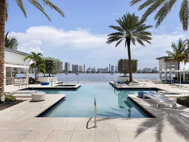 17301 Biscayne Blvd #1704 — Photo 34
