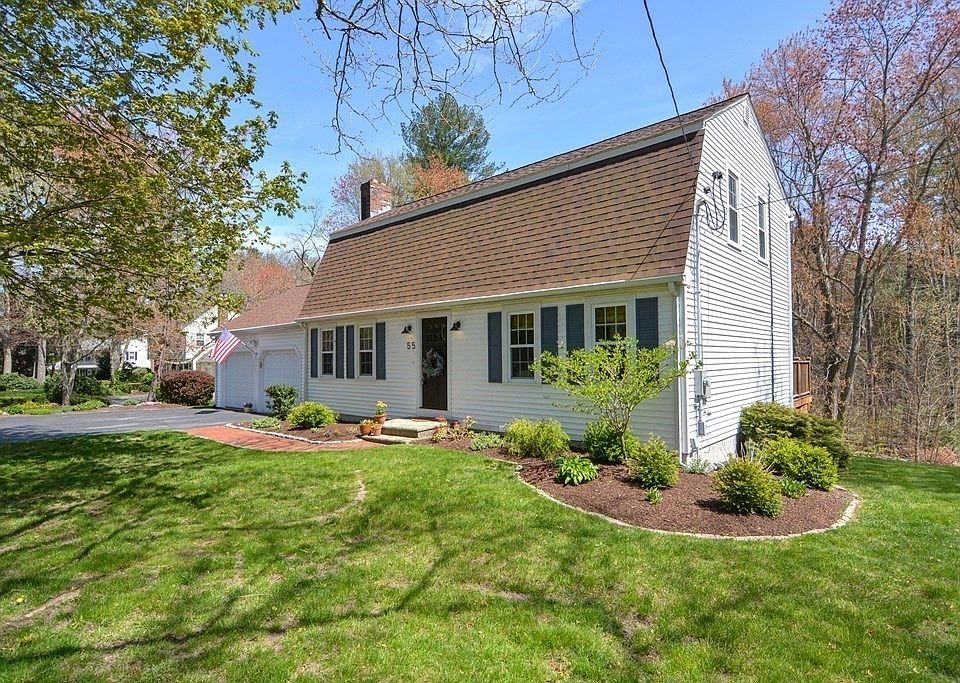 55 Hartford Ave E, Mendon, MA 01756 Zillow