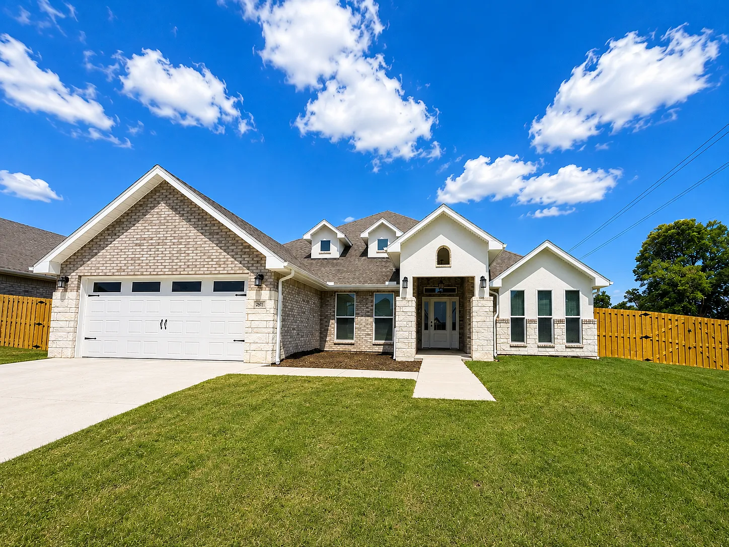5 bed, 3093 sqft, $3,449 — Photo 1