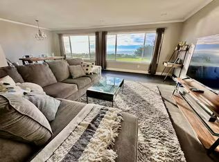 206 Avalon Dr, Daly City, CA 94015