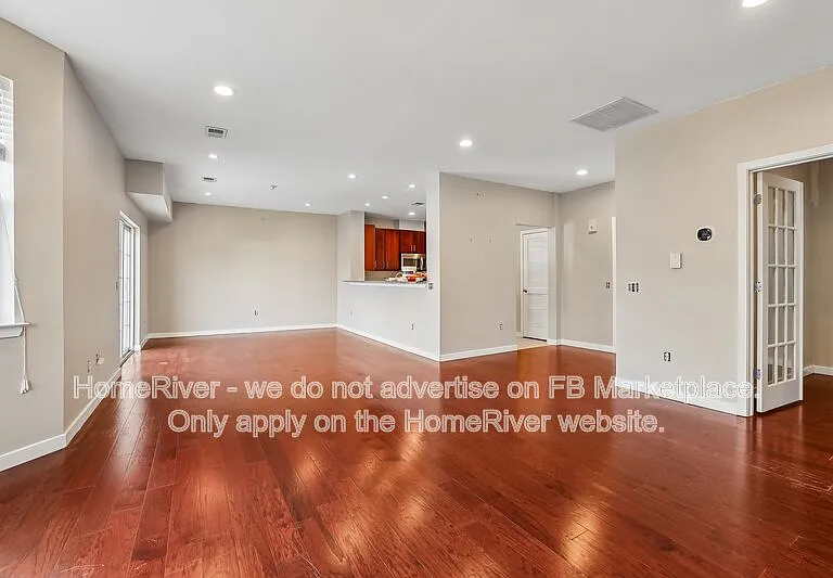 347 Pond Ln — Photo 4