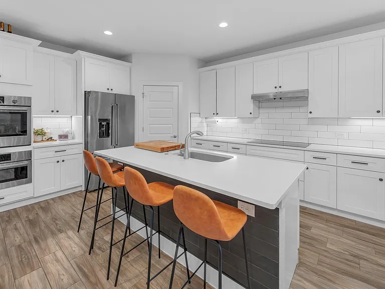 16512 Fetching Ave — Photo 12