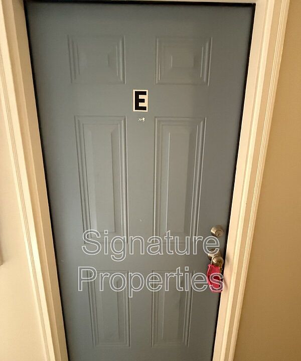 1st image of 631 Quincy St Unit E