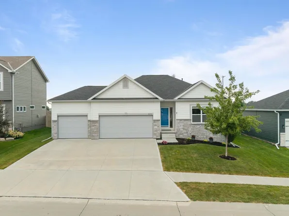 8014 N 167th Ave, Bennington, NE 68007