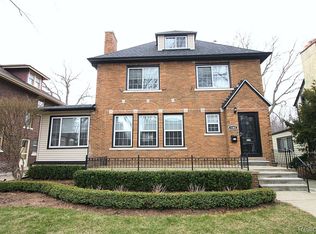 1383 Bishop Rd, Grosse Pointe Park, MI