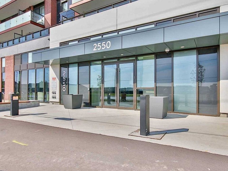 2nd image of 2550 Simcoe St N #704