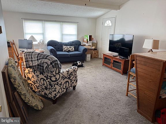 2nd image of 6117 Auth Rd