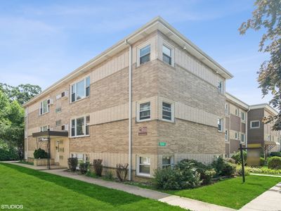 2245 Desplaines Ave #A, Riverside, IL, 60546