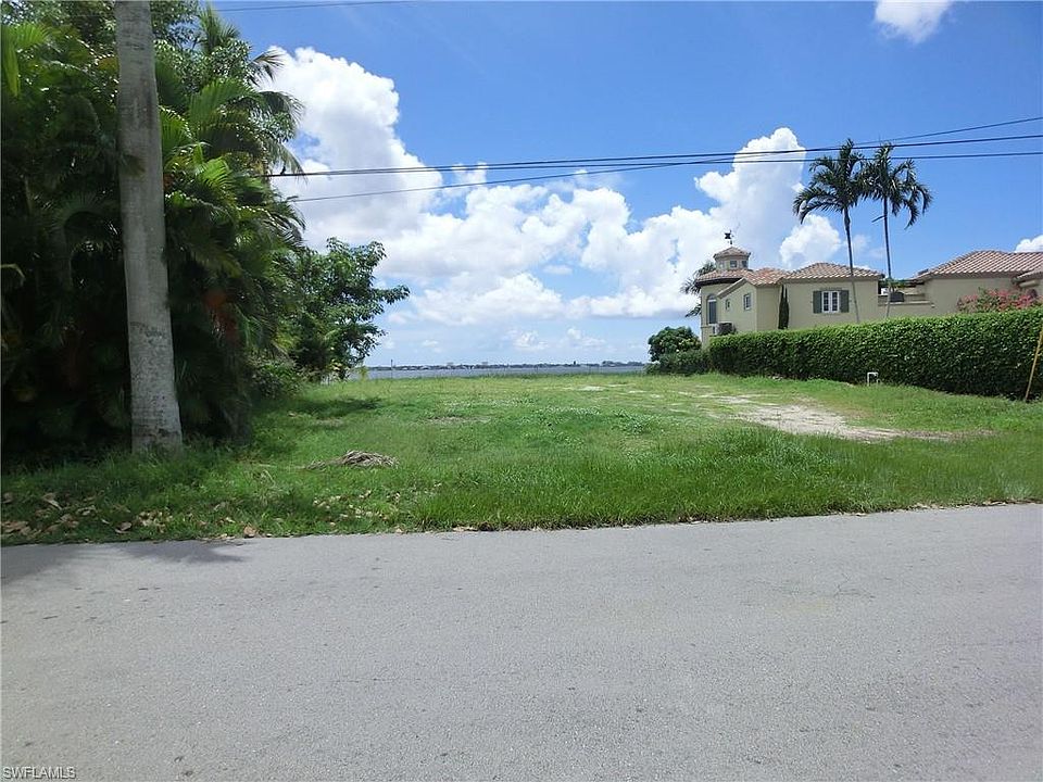 1st image of 522 Coral Dr