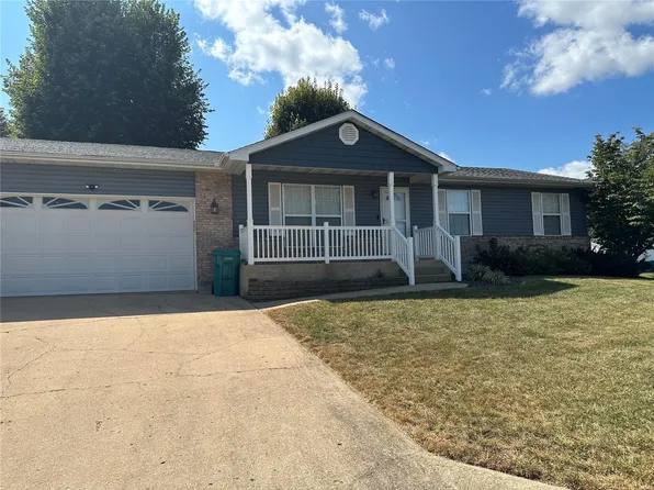 651 Falcon Dr, Sullivan, MO 63080