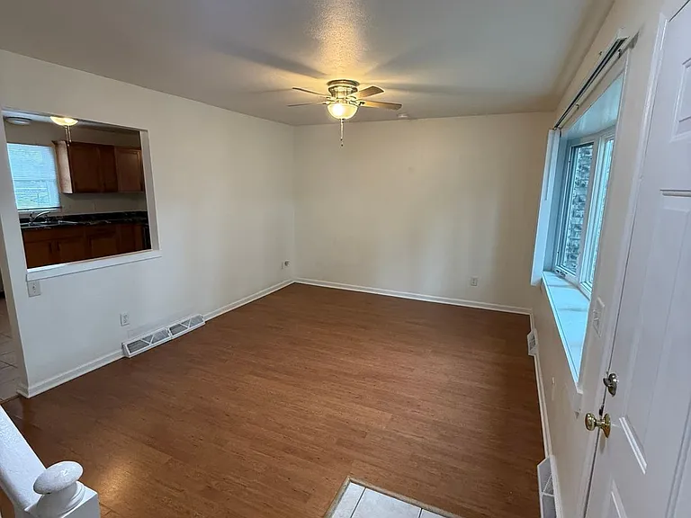 Prairie Grove Townhomes — Photo 9