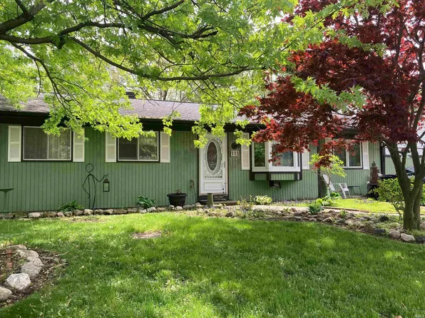 113 S Oak St, West Lebanon, IN 47991