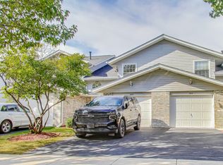 802 N Tamarac Blvd, Addison, IL 60101