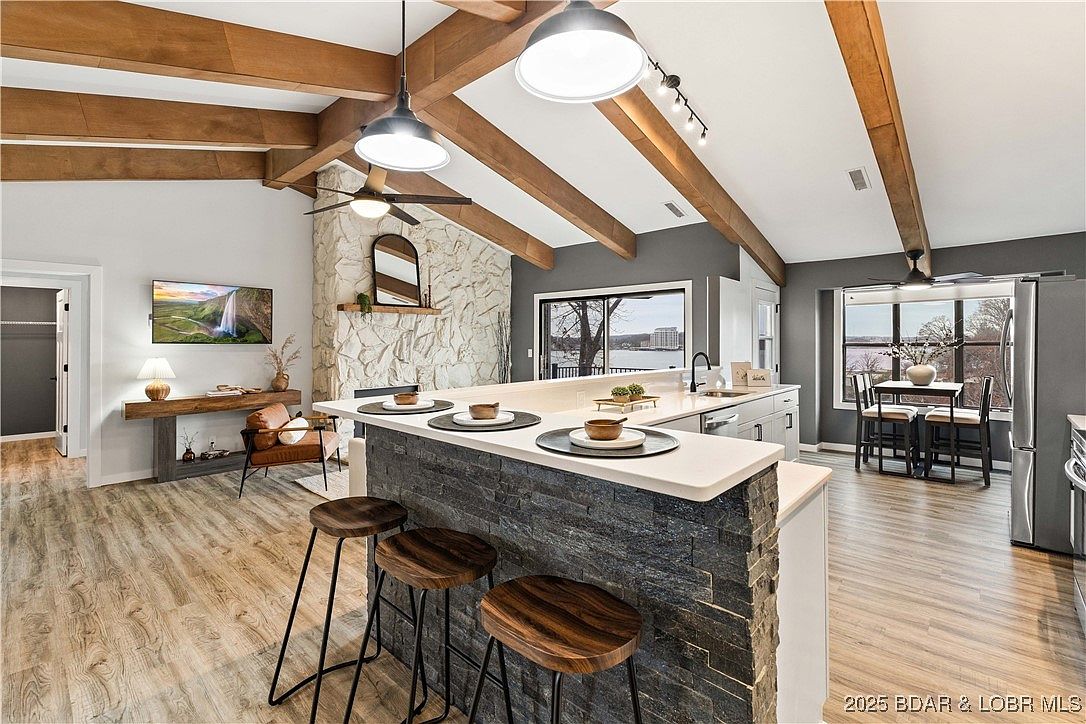 345 Waters Edge Dr #A3