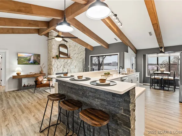 345 Waters Edge Dr #A3, Lake Ozark, MO 65049