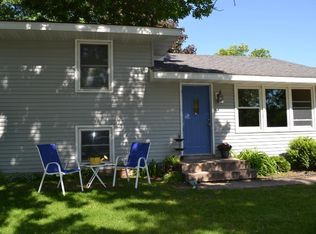 11601 Gladiola St NW, Coon Rapids, MN 55433