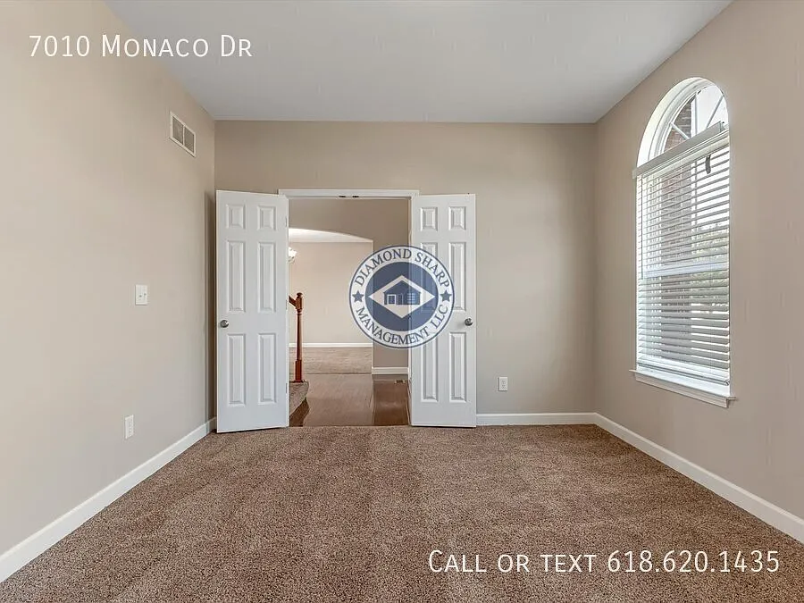 5 bed, 4000 sqft, $4,500 — Photo 4