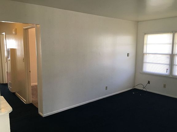 4th image of 2000 N Washington Blvd