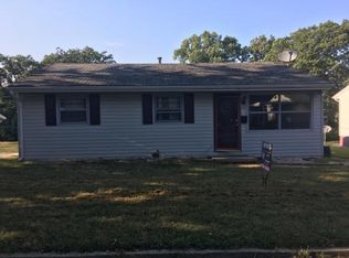 100 Webster Ct, Decatur, IL 62521