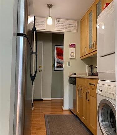 4th image of 1521 Colonial Dr APT 202