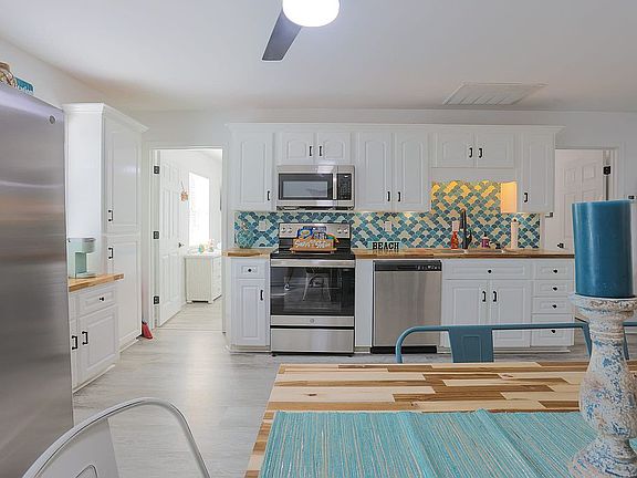 4th image of 481 N Orange St