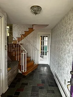 818 Griffin Pond Rd — Photo 2
