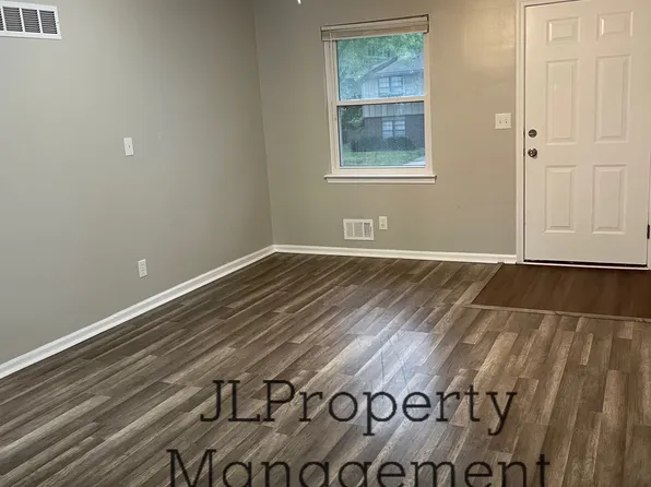 921 SW Kingscross Rd #1, Blue Springs, MO 64014
