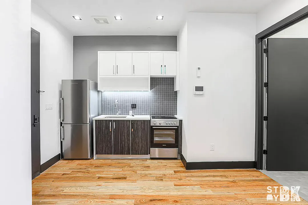 Photo 2 of 8 - 242 Parkside Ave #1G - Brooklyn, NY Building Photo - 242 Parkside Ave #1G